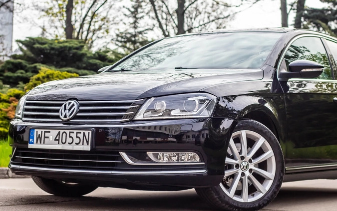 Volkswagen Passat cena 49900 przebieg: 196700, rok produkcji 2011 z Warszawa małe 596